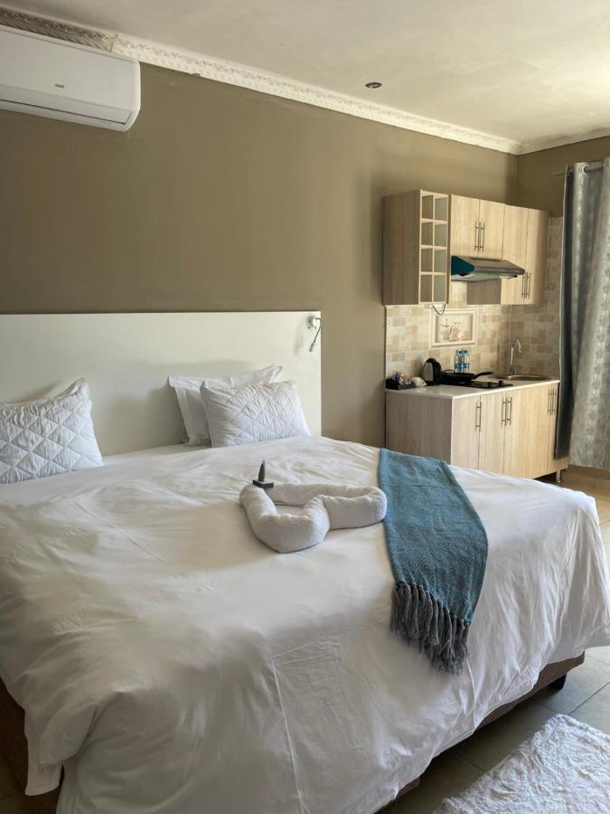 Legends Executive Lodge Choma Exterior foto